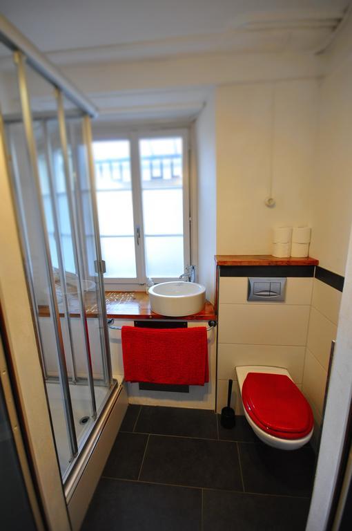 Interlaken Town House Sleeps 12 Guests Central Rum bild
